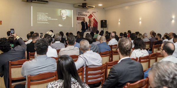 Momento Experiência: Palestra promovida pela CDL para empresários com o Dr. José Antônio, presidente do Grupo Meddi